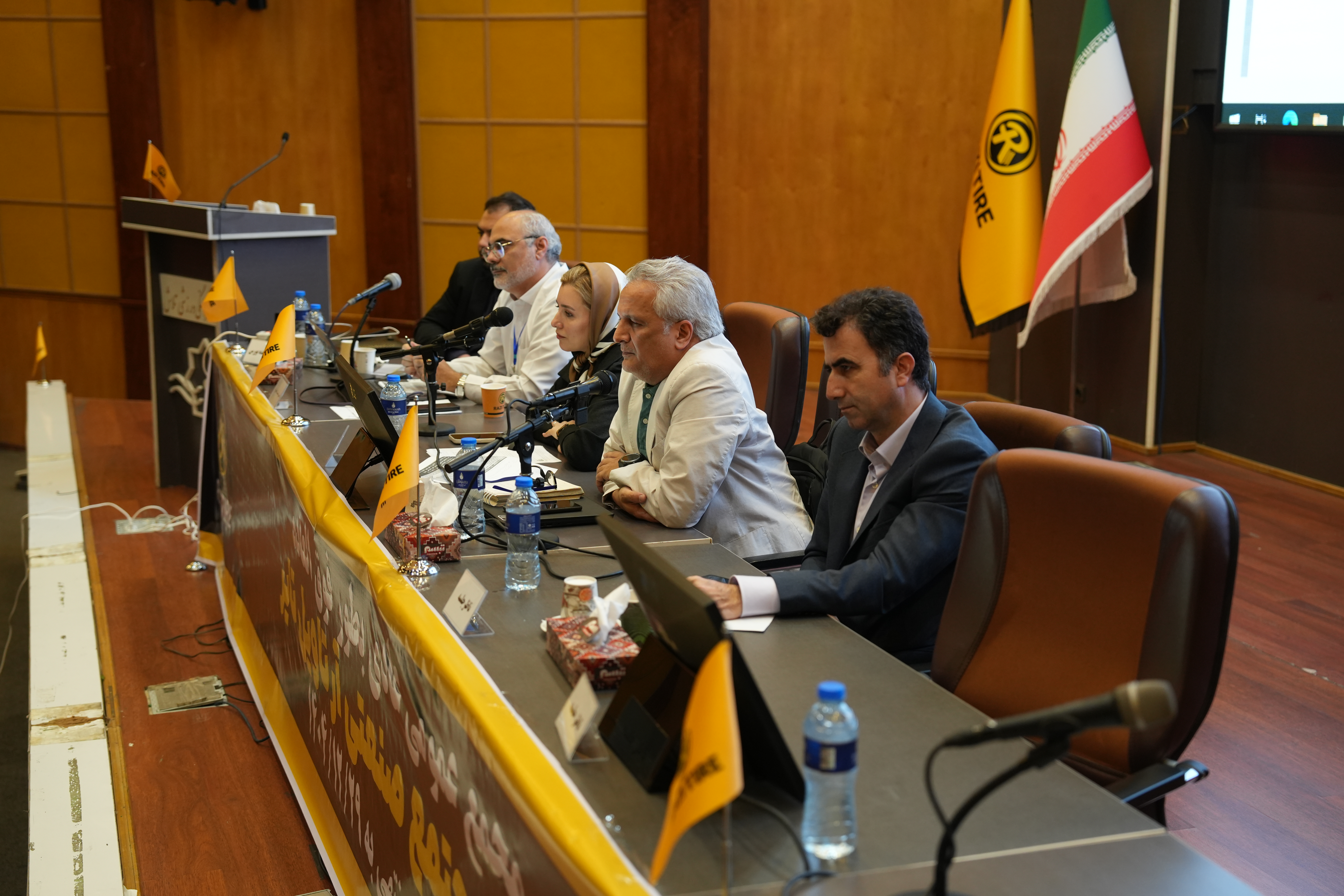 گزارش تصویری از مجمع عمومی عادی به‌طور فوق‌العاده شرکت مجتمع صنعتی آرتاویل تایر